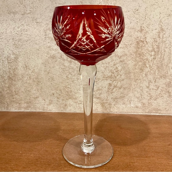 Large Red Cut to Clear Wine - Picture 2 of 6